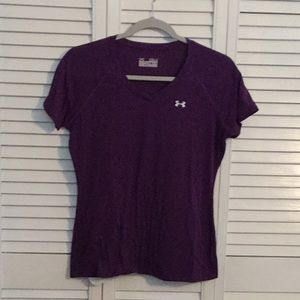 Ladies purple Under Armour short sleeve shirt